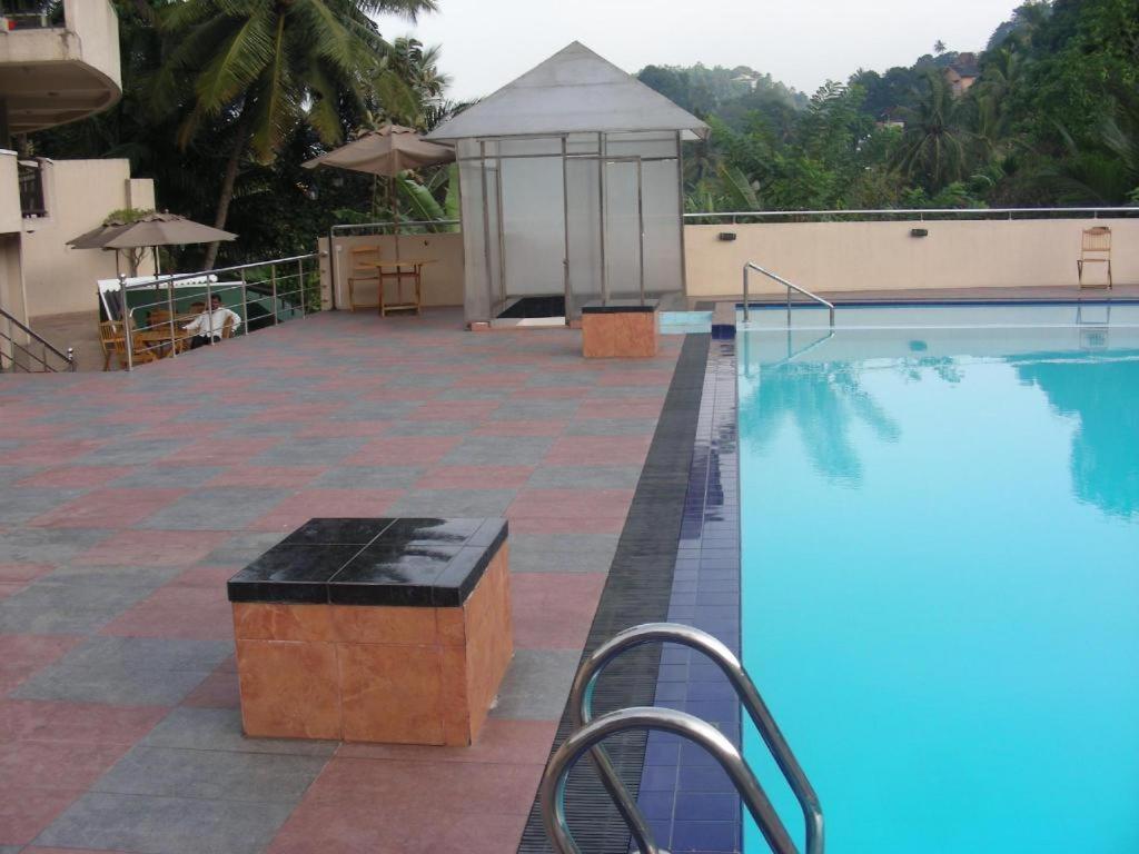 Devon Hotel Kandy Exterior foto