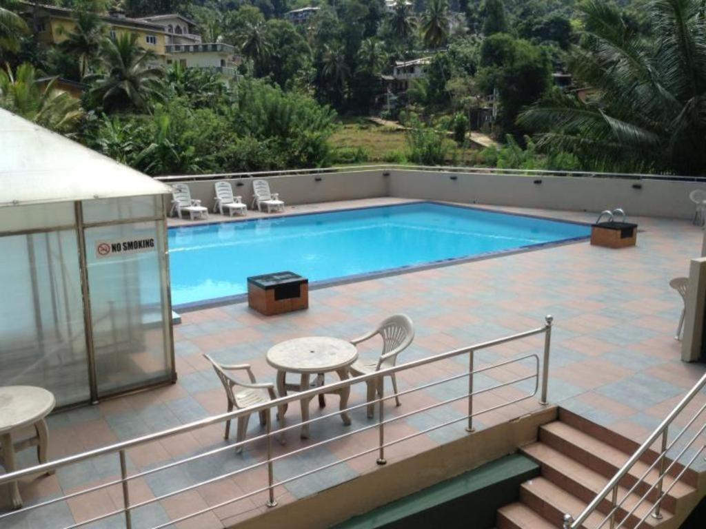 Devon Hotel Kandy Exterior foto